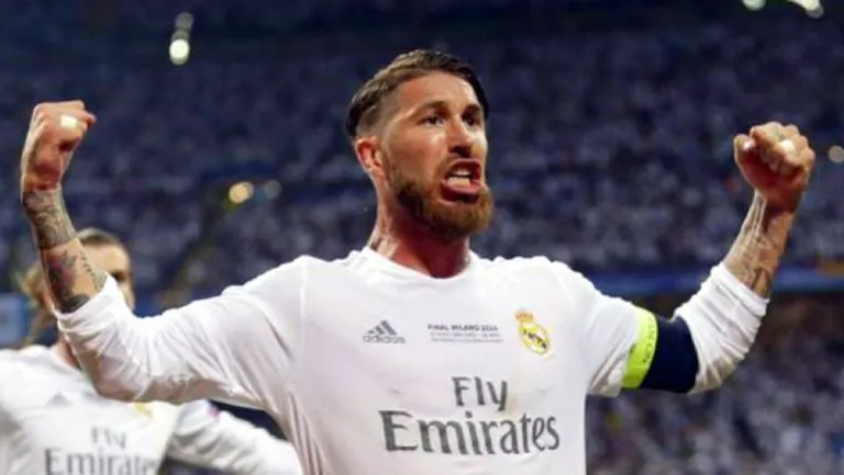 Sergio Ramos celebra un gol con el Real Madrid