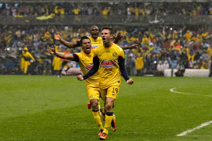 Layún, en festejo en la Final