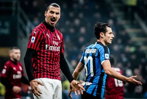 Zlatan lanza un grito en un juego del Milan
