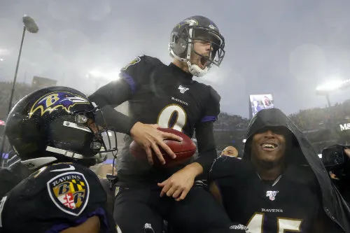 Justin Tucker al final de un partido