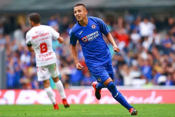 IMAGO7 Roberto Alvarado celebrando una de sus anotaciones ante Xolos
