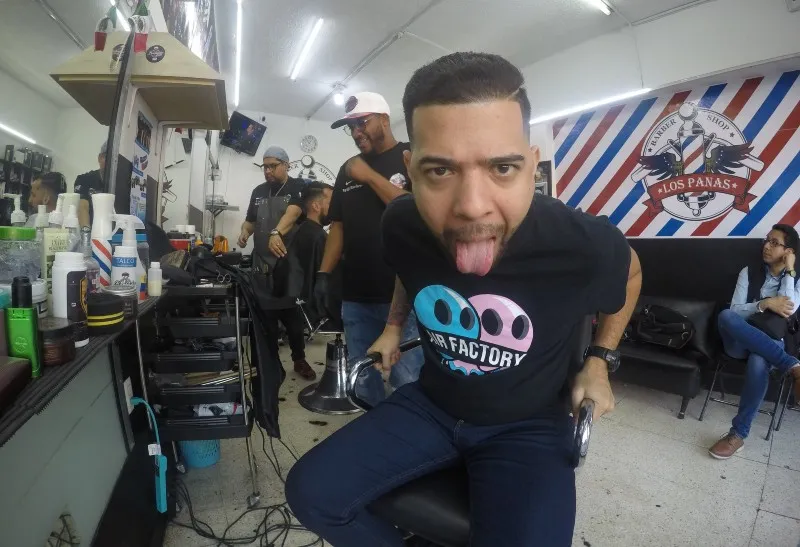 TWITTER @SOYDAVIDSHOW Youtuber con coronavirus sale a comprar pizzas