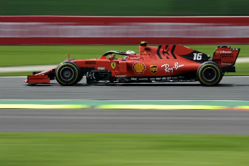 MEXSPORT Un Ferrari en el Gran Premio de México