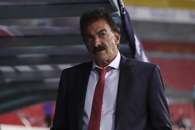 La Volpe previo a un duelo con los Diablos Rojos