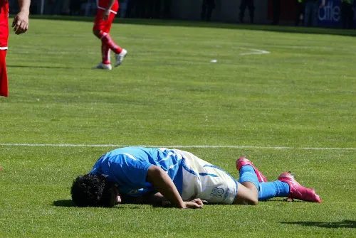 César Villaluz luego de ser golpeado por Cruzalta