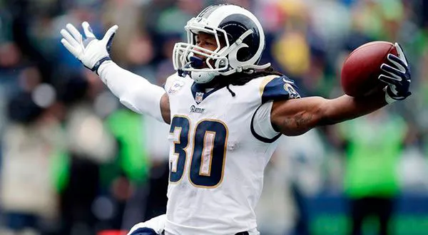 Todd Gurley, excorredor de los Rams