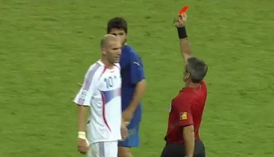 ESPECIAL Zidane es expulsado en la Final del Mundial de 2006
