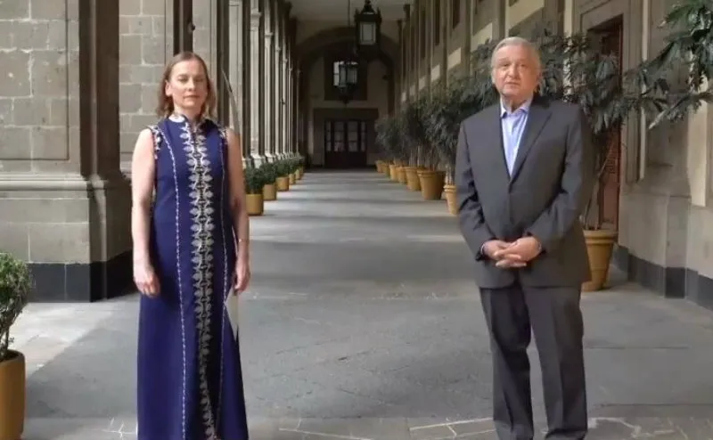 AMLO y su esposa Beatriz Gutiérrez