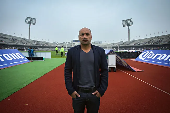 Ailton, en un juego de Pumas en el Olímpico Universitario