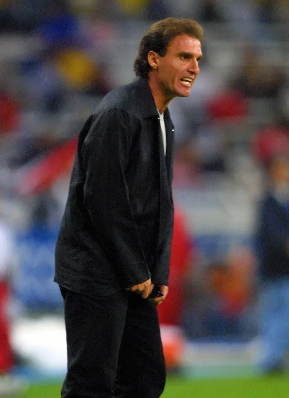 MEXSPORT Óscar Ruggeri durante un partido con Chivas