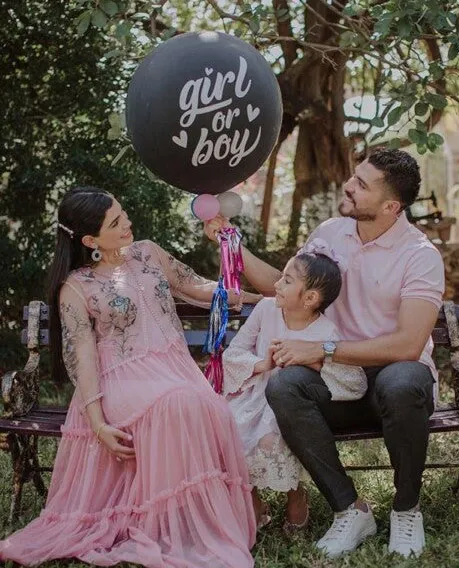 INSTAGRAM @henrymartinm Henry Martín, junto a su familia