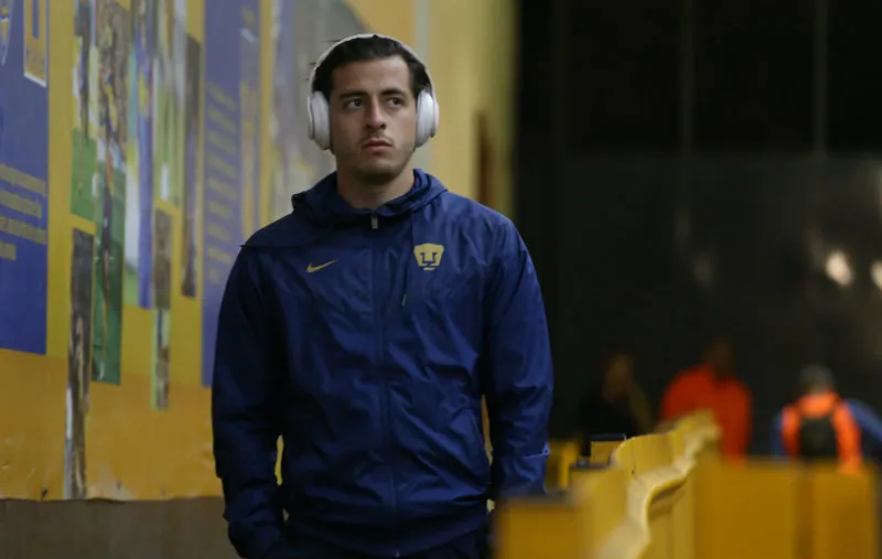 Mozo antes de un partido