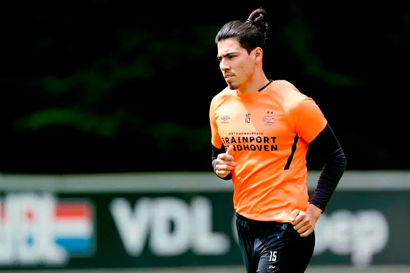 TWITTER @GutiGalaviz Guti en un entrenamiento del club de Eindhoven