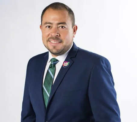 TWITTER @raulguzman El excomentarista de TUDN