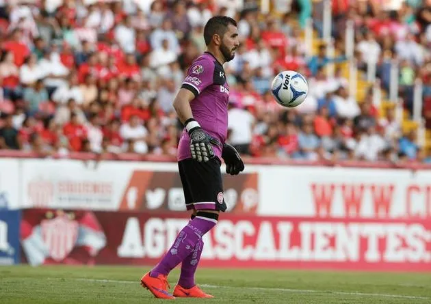 Liborio en un juego con el Toluca
