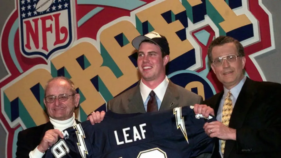 AP Leaf, al ser reclutado por Chargers en 1998
