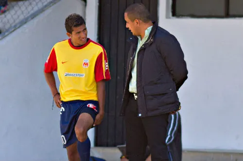 Joao Rojas y el exdirectivo de Monarcas