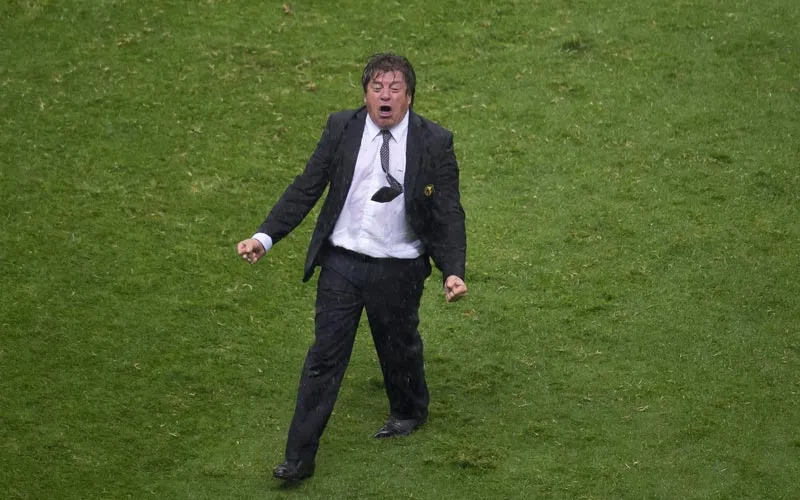 Piojo celebra el título de las Águilas