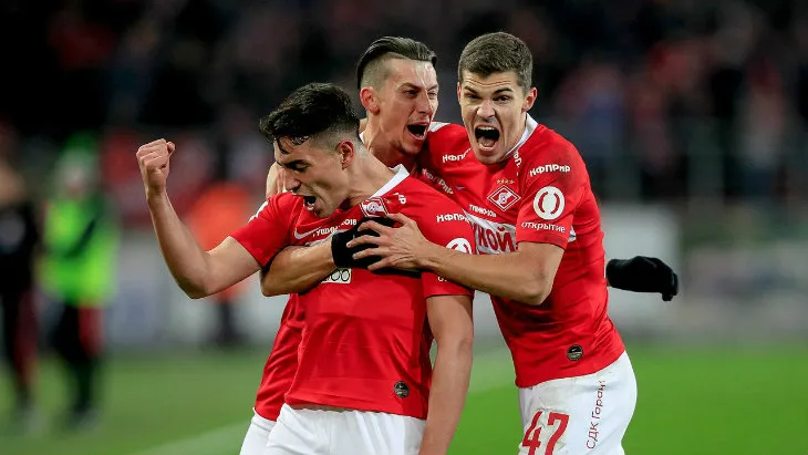 EFE Liga rusa con público