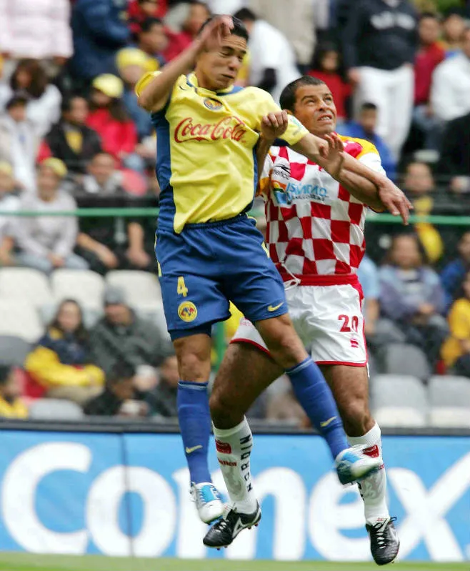 MEXSPORT Óscar Rojas en acción con América