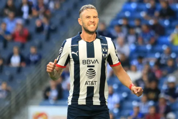 IMAGO7 Miguel Layún en acción con Monterrey