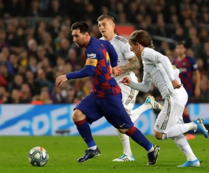 Messi en un juego en el contra del Madrid