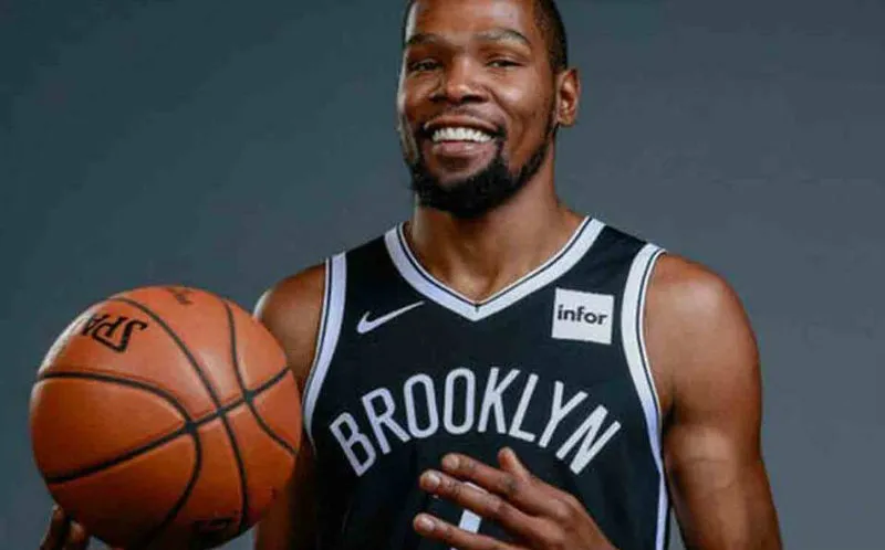 AP El alero forma parte de los Brooklyn Nets