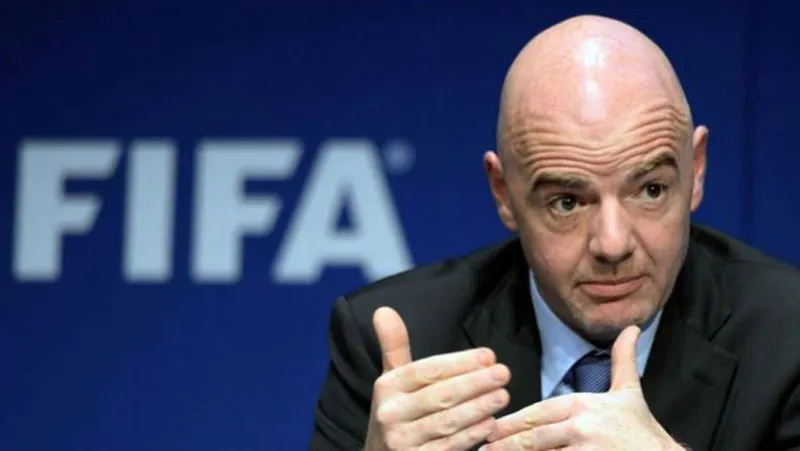 Infantino durante una reunión de FIFA