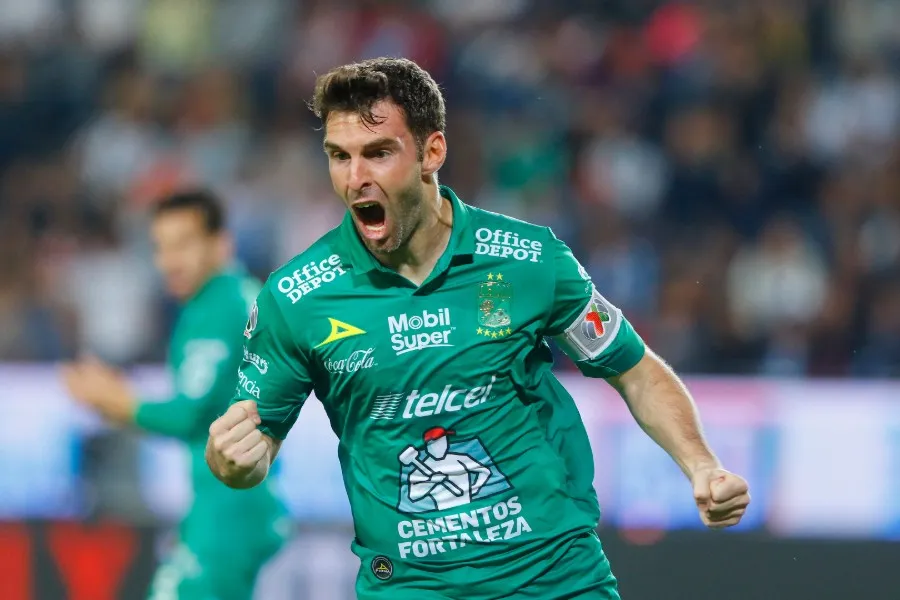Mauro Boselli en su paso por León