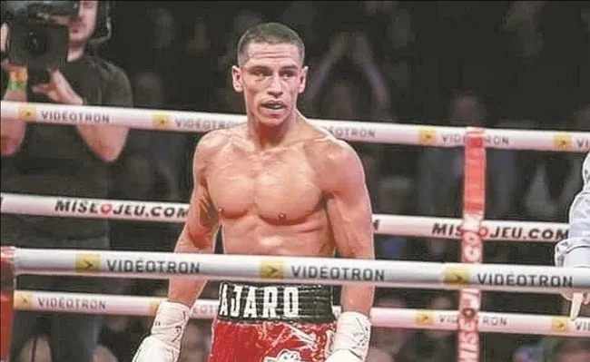 Dávila en una función de boxeo