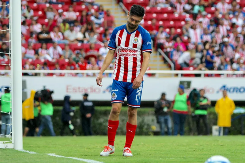 Oribe Peralta en partido