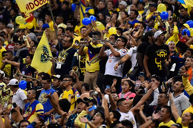 Afición de América alienta en un Clásico Nacional