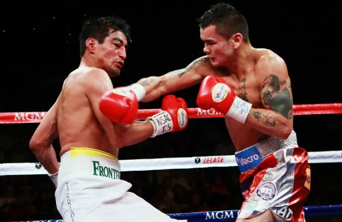 MEXSPORT Erik Morales (izquierda) durante una pelea