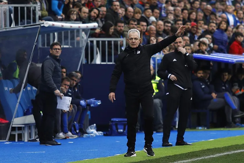 Vasco Aguirre da indicaciones en un duelo del Leganés