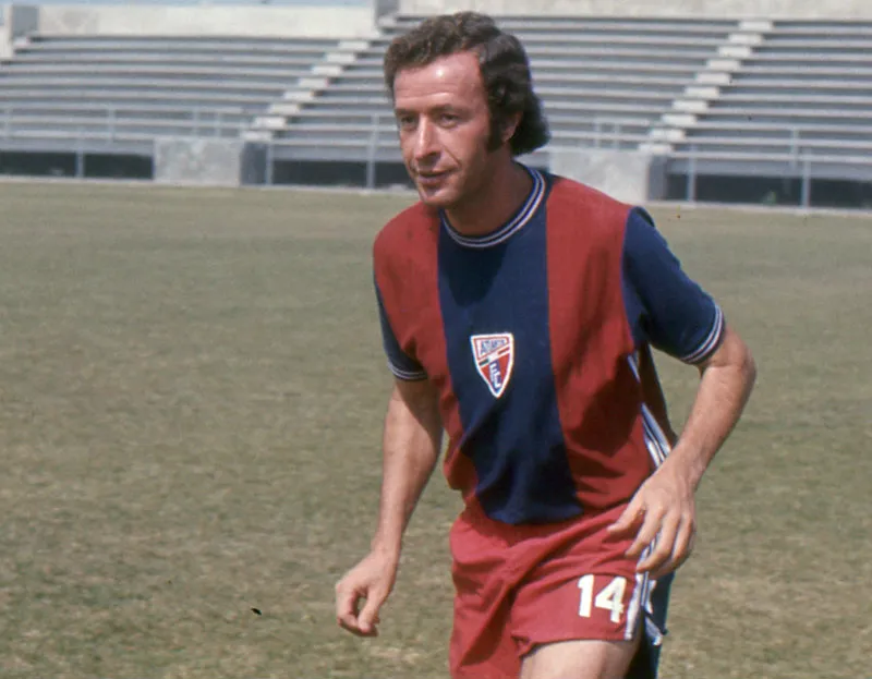 Aarón Padilla jugando con Atlante