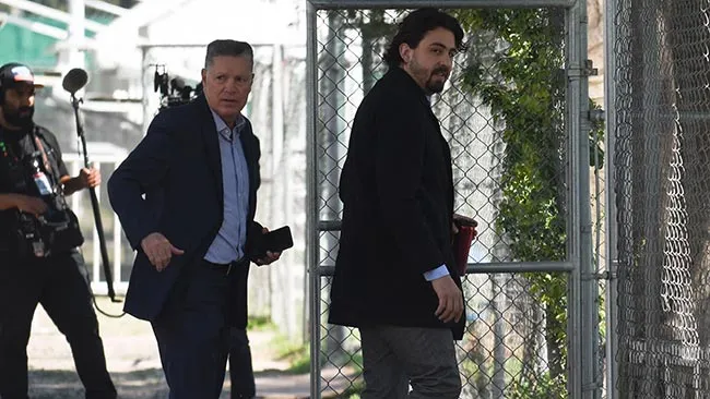 IMAGO7 Amaury y Peláez caminan en Verde Valle