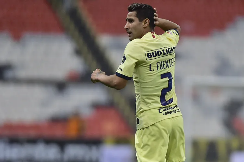 Luis Fuentes durante un cotejo con las Águilas