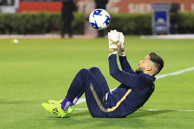 Pollo Saldívar se entrena con Pumas