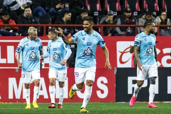 IMAGO7 Jugadores de Tuzos celebrando