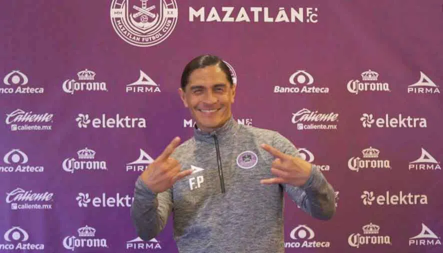 ESPECIAL Palencia, durante su presentación con el Mazatlán F.C
