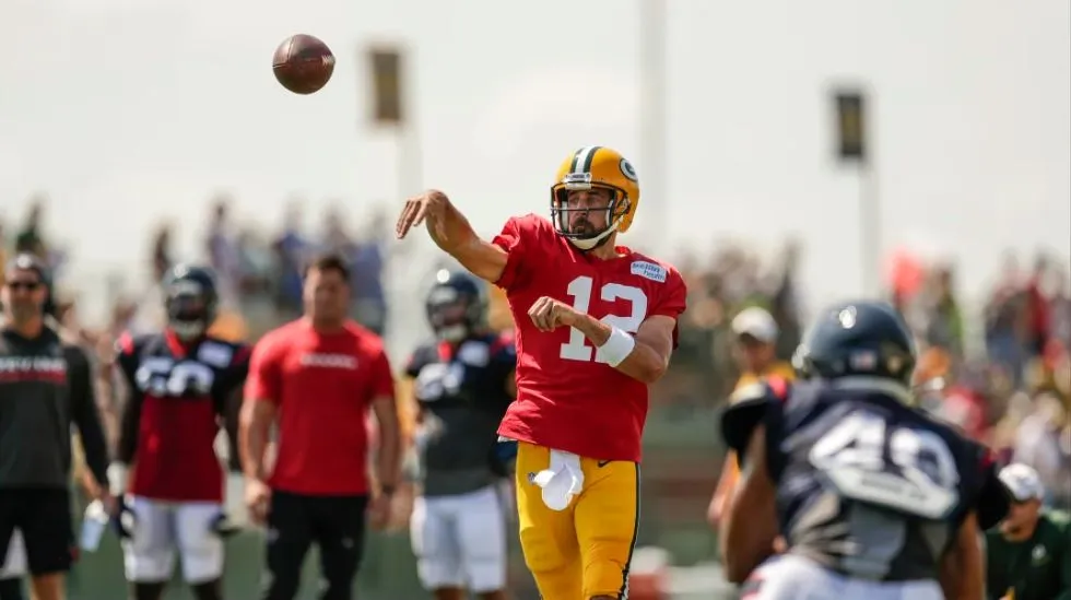 Rodgers, durante un entrenamiento de los Packers