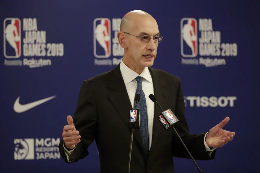 Adam Silver en conferencia de prensa