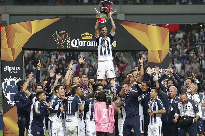 Basanta levanta el título de Copa MX con Rayados