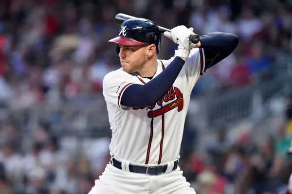 Freddie Freeman en un partido con Atlanta
