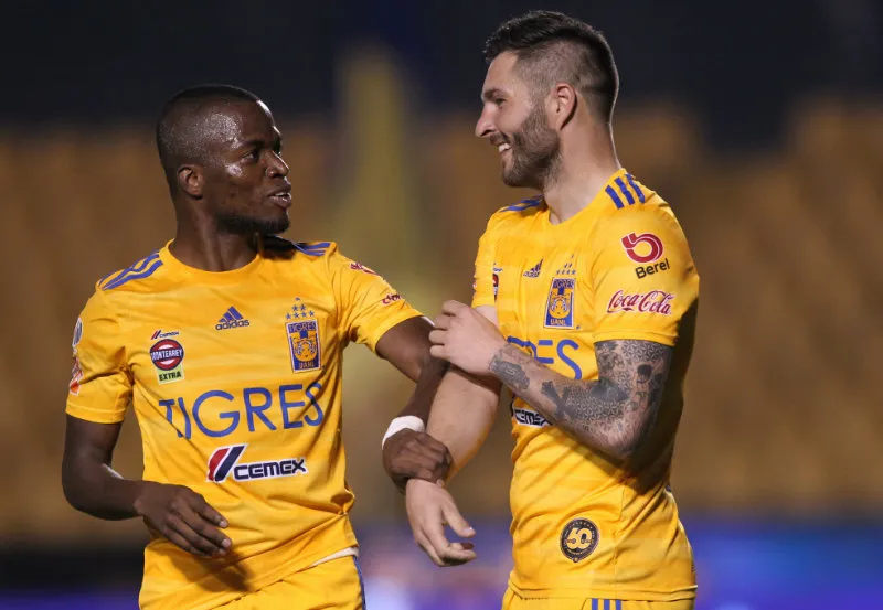 IMAGO7 Enner Valencia en festejo con Gignac