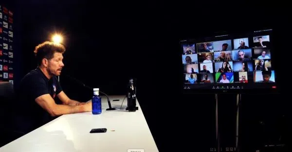 El Cholo atiende virtualmente a los medios de comunicación