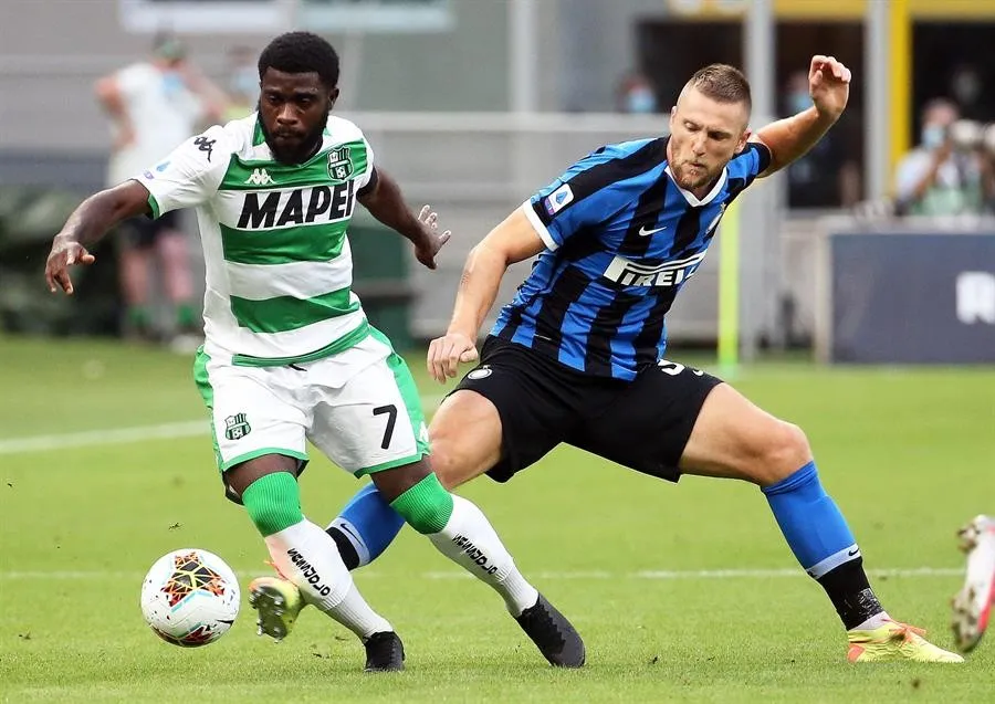 Milan Skriniar durante un partido con Inter