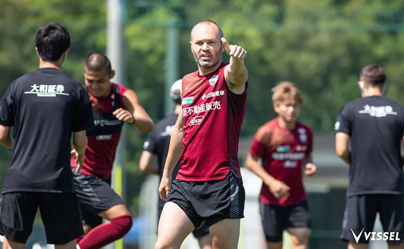 Iniesta, en una sesión en Japón