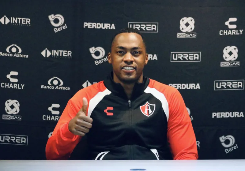 TWITTER: @ATLASFC Renato Ibarra en presentación con Atlas