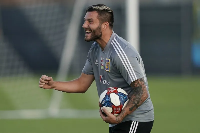 IMAGO7 Gignac en entrenamiento
